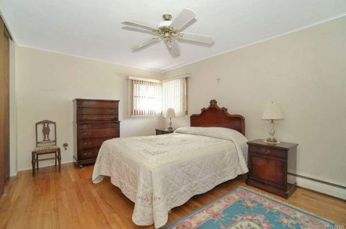 11 Elder Dr, Commack NY 11725-2331 exterior