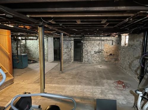 803 Brookline Blvd, Pittsburgh PA 15226-2002 exterior