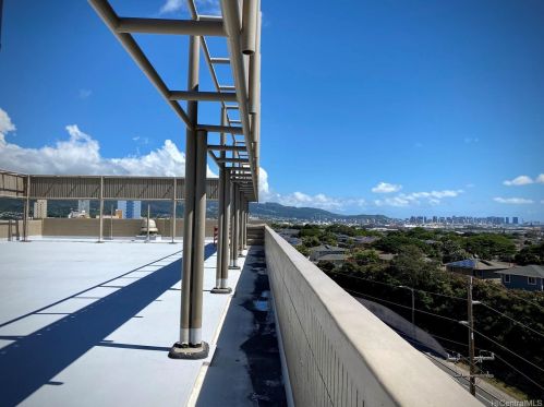 3215 Ala Ilima St, Honolulu HI  96818-2946 exterior