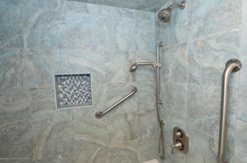 21 Dover Ave, Lavallette NJ 08735-2704 exterior