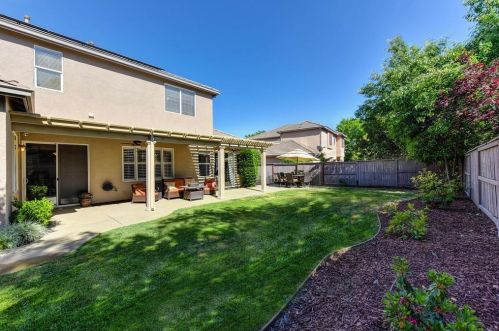 1036 Bevinger Dr, Folsom, CA 95762-7668