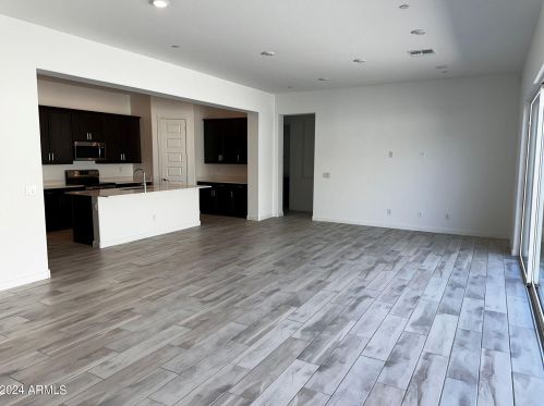 3802 Bartlett Way, Chandler AZ  85249-2032 exterior