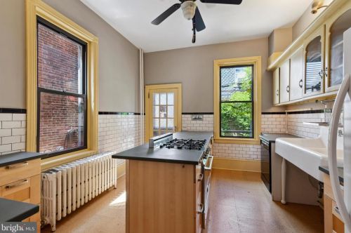 1406 9 St, Philadelphia PA 19148-4529 exterior