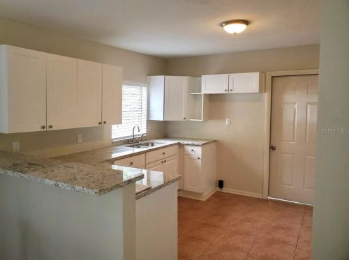 8605 10th St, Tampa FL 33604-1781 exterior