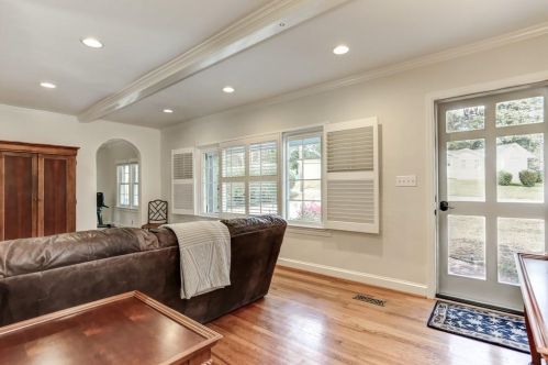 273 Meadowbrook Dr, Atlanta GA exterior