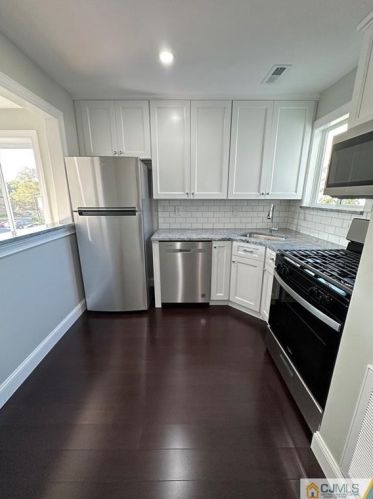 1506 Jesse Way, Piscataway, NJ 08854-6418