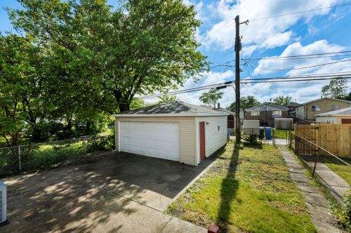 9630 Yale Ave, Chicago, IL 60628-1306