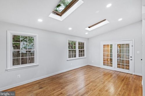 3432 Memorial St, Alexandria VA 22306-1548 exterior