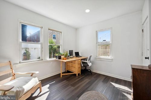 2021 Firth St, Philadelphia PA 19133-1131 exterior