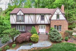50 Alexandria Rd, Morristown, NJ 07960-3635