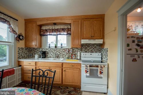 857 Prince St, Lancaster PA 17603-5811 exterior