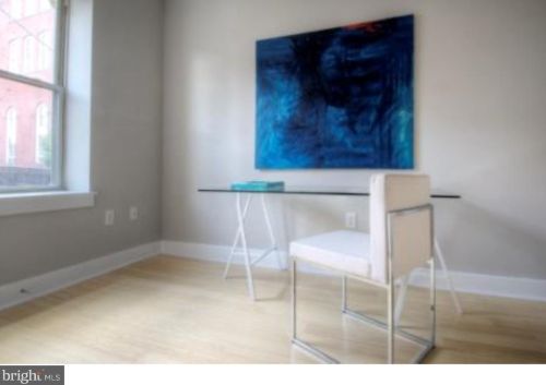 2332-38 Carpenter St, Philadelphia PA 19146-2511 exterior