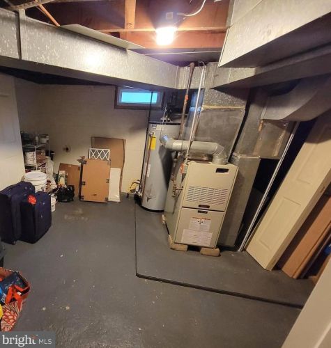 228 Bentley Ave, Trenton NJ  08619-3724 exterior