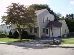 11 Smith Ave, Newton, MA 02465-1543