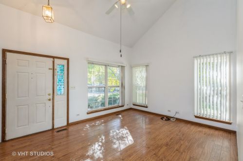 2305 Aspen Dr, Bull Valley IL 60098-6906 exterior