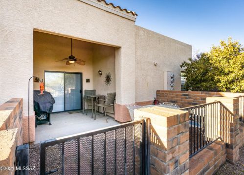 1501 Paseo Ln Tinaja, Green Valley AZ 85614-3988 exterior