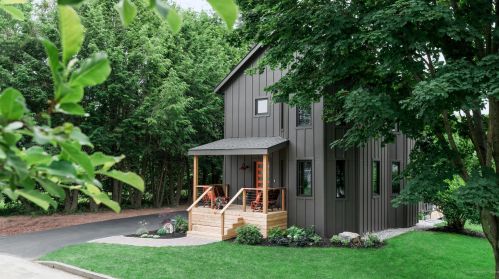 71 Essex St, Portland, ME 04102-1501