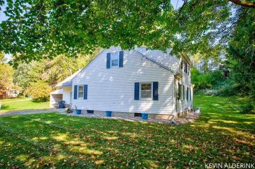 5482 Ravine Rd, Kalamazoo MI 49009-9002 exterior