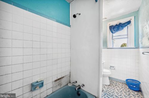 733 Wilson St, Chester PA 19013-2129 exterior