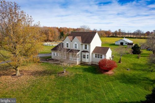 262 Lk Rd, Pilesgrove NJ 08098-3008 exterior