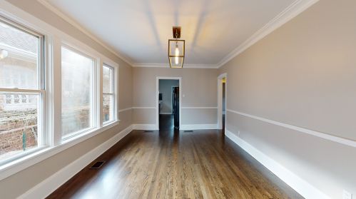 6144 Claremont Ave, Chicago, IL 60659-5205