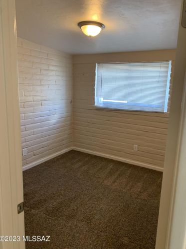 8464 Mary Dr, Tucson AZ 85730-1831 exterior