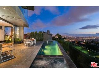 1764 Viewmont Dr, Los Angeles CA  90069-1321 exterior