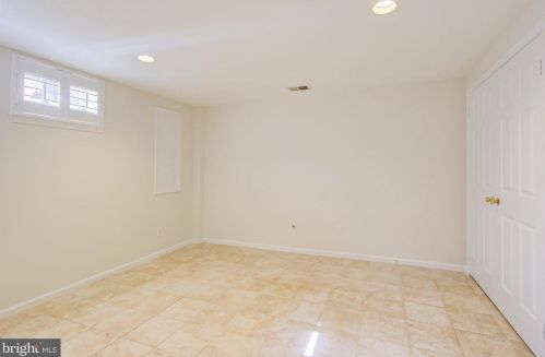 10924 Bloomingdale Dr, Rockville MD 20852-5535 exterior