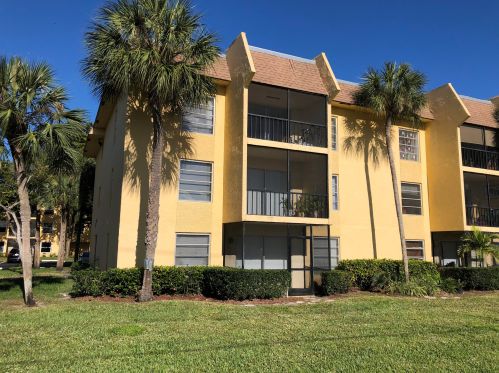 460 20th St, Boca Raton FL 33431-7916 exterior