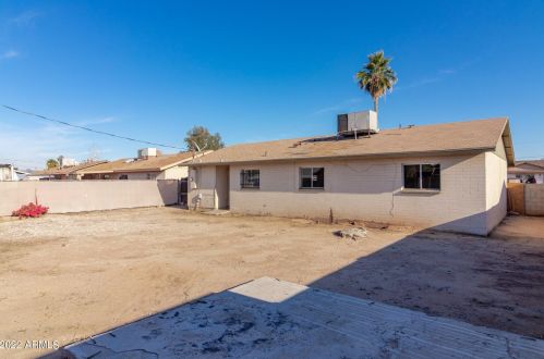 2126 Chambers St, Phoenix AZ 85040-9062 exterior