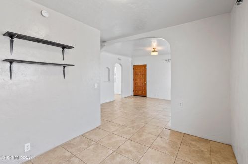 3731 Lundy Ave, Tucson AZ  85713-6025 exterior