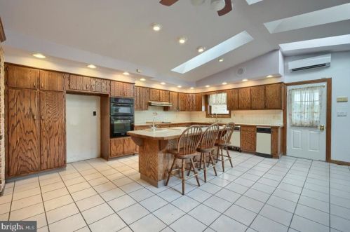 752 Nyes Rd, Hummelstown PA 17036-8688 exterior