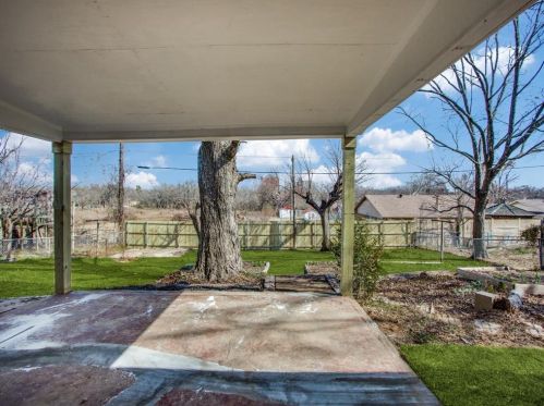 204 Ross Ave, Denison TX 75020-3648 exterior