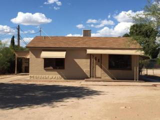 116 Navajo Rd, Tucson AZ  85705-3954 exterior