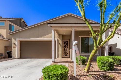 2072 Lantana Dr, Chandler AZ  85286-2170 exterior