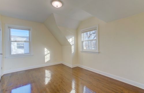 10742 Whipple St, Chicago IL 60655-2008 exterior