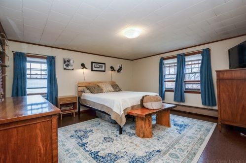 48 Housatonic St, Worcester MA 01606-1617 exterior