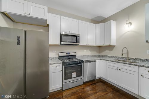 3750 Cermak Rd, Chicago IL  60623-3013 exterior