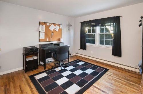 177 Lakeview Ave, Valhalla NY 10595-1419 exterior