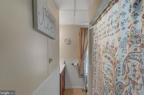 269 High St, Hummelstown PA 17036-1908 exterior