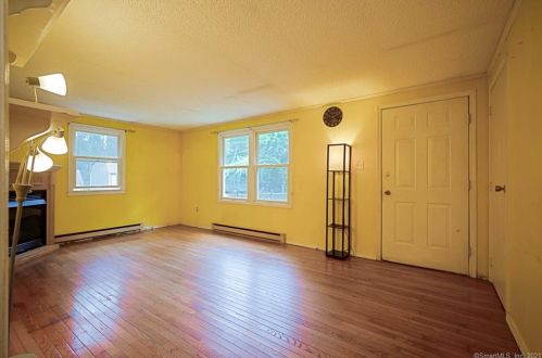 81 Route 80, Deep River, CT 06419-1428