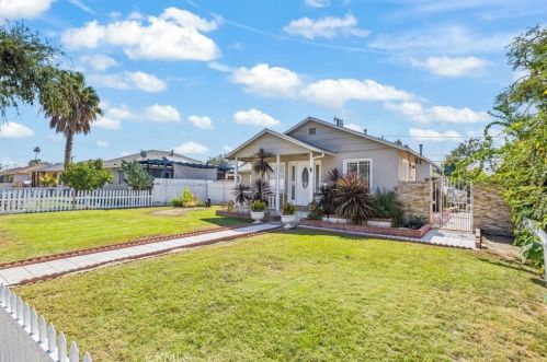 2512 Valencia Dr, Fullerton, CA 92833-3130