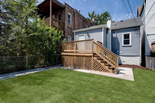 529 46 St, Chicago IL 60653-4501 exterior