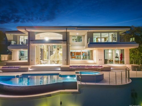 360 Puuikena Dr, Honolulu HI 96821-0025 exterior