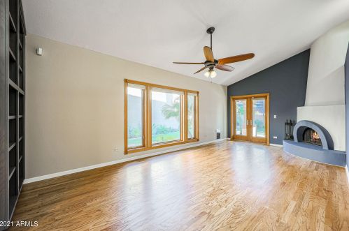 10843 11th St, Phoenix AZ 85020-5836 exterior