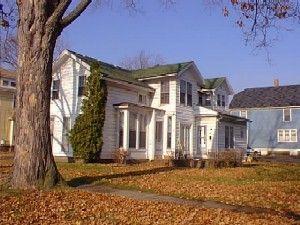 424 Dutton St, Kalamazoo MI  49007-5136 exterior