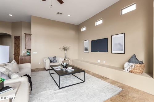 44822 3 St, Phoenix AZ 85087-8639 exterior