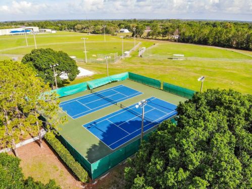 11003 Hoffner Edge Dr, Riverview FL 33579-4085 exterior