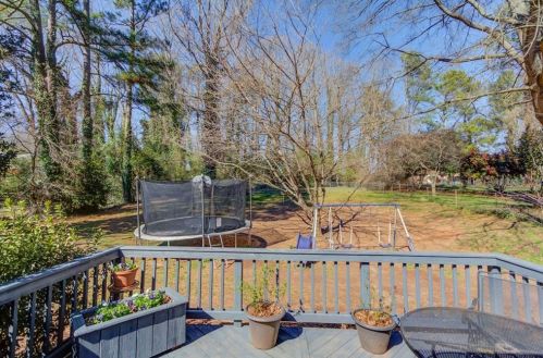 4066 Spg Mdw Rd, Tucker GA 30084-2165 exterior