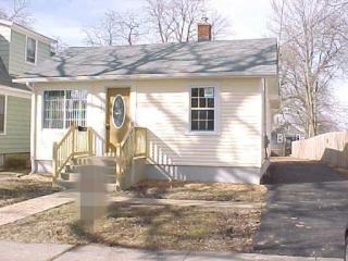 1044 Grand Blvd, Aurora IL  60505-4501 exterior